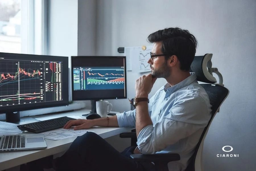 Affaticamento visivo legato all'uso prolungato del computer: quali sono i rimedi