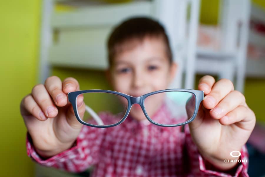 Dove fare una visita per la miopia nei bambini? Dove fare una visita e a chi rivolgersi per la miopia nei bambini?